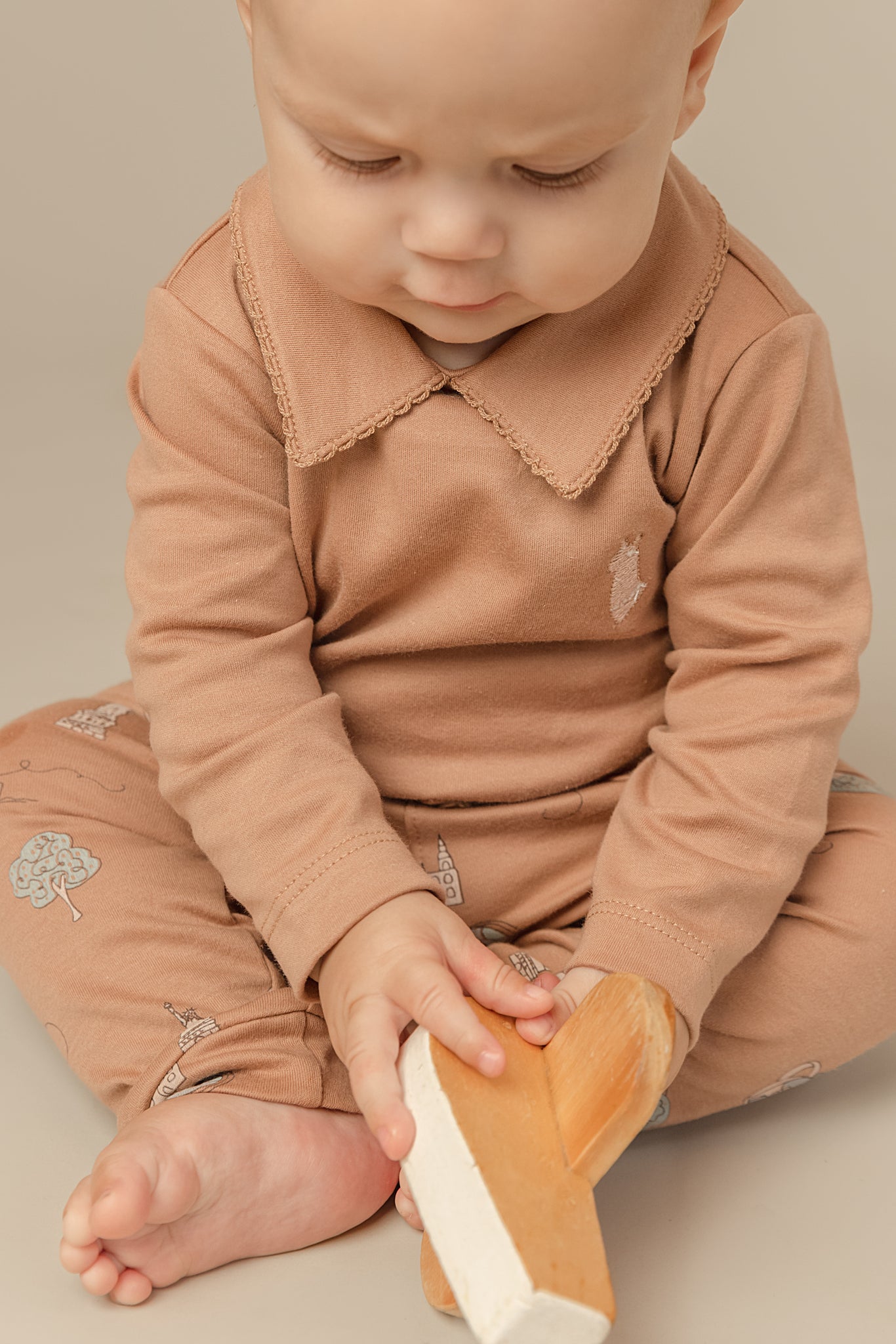 Body Manga Longa com Gola Camisa Latte