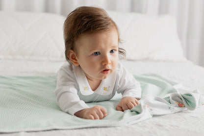 Body Branco Manga Longa com Gola Bebe com bordado de pássaro